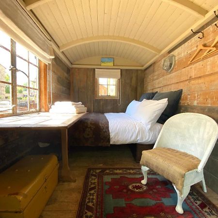 Artist'S Retreat - Old Signal Box - Private Sauna Bath Exterior photo